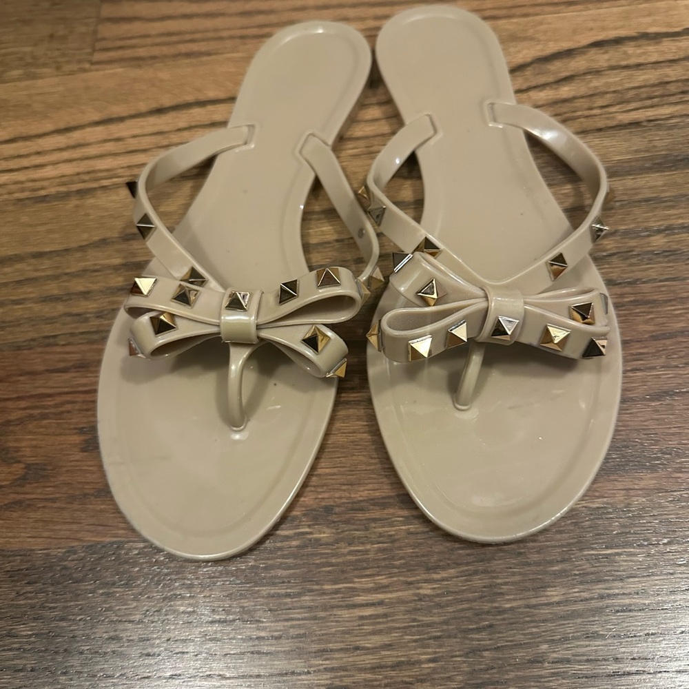 Bow Jelly Sandals with Gold Studs Size 9